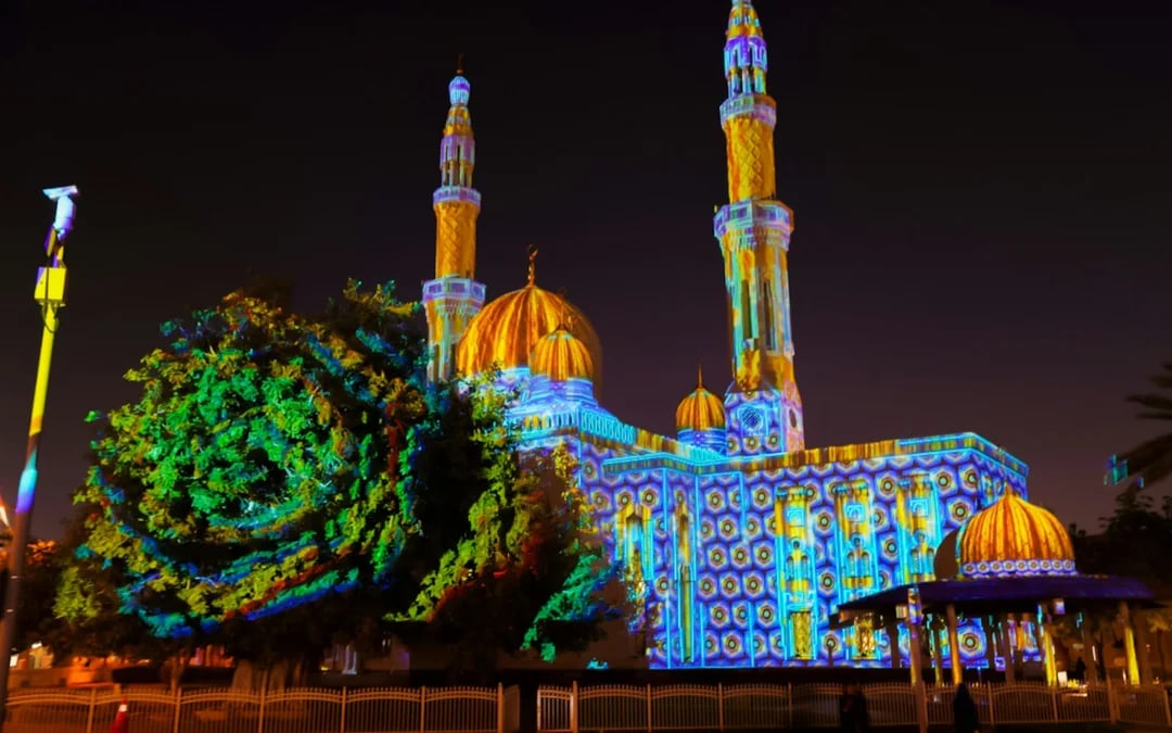 Dubai Full-Day Guided City Tour with Hotel Transfers and Abra Ride Image 7