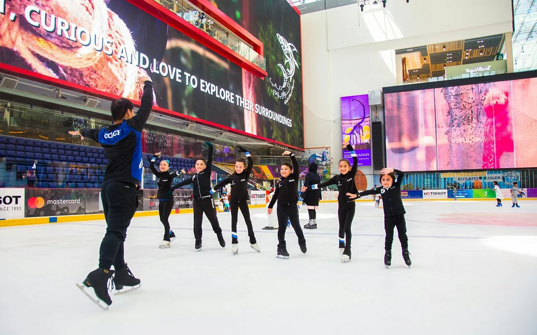 Dubai Ice Rink Tickets at Dubai Mall Image 5