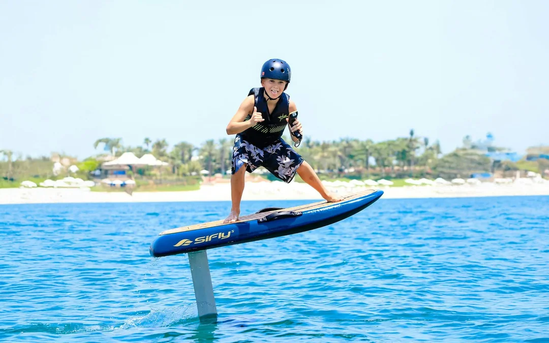 Dubai Marina Wakeboarding, Wakesurfing & E-Foil Experience Image 4