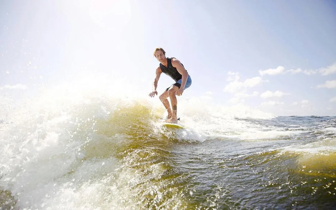 Dubai Marina Wakeboarding, Wakesurfing & E-Foil Experience Image 6