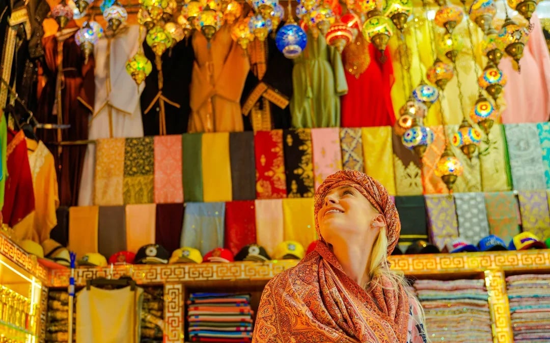 Dubai: Old Town, Street Food and Souks Guided City Tour with Abra Ride Image 8