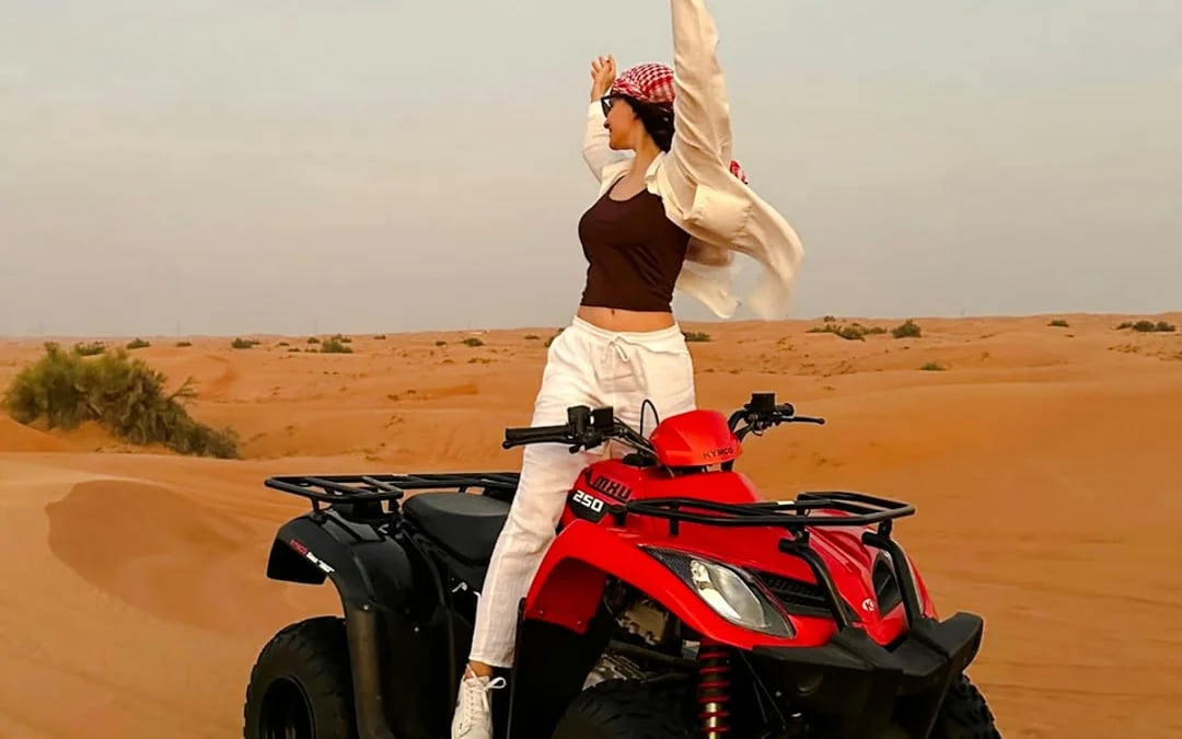 Dubai Red Dunes Evening Desert Safari with 4x4 Transfers, Dune Bashing & BBQ Dinner Image 1