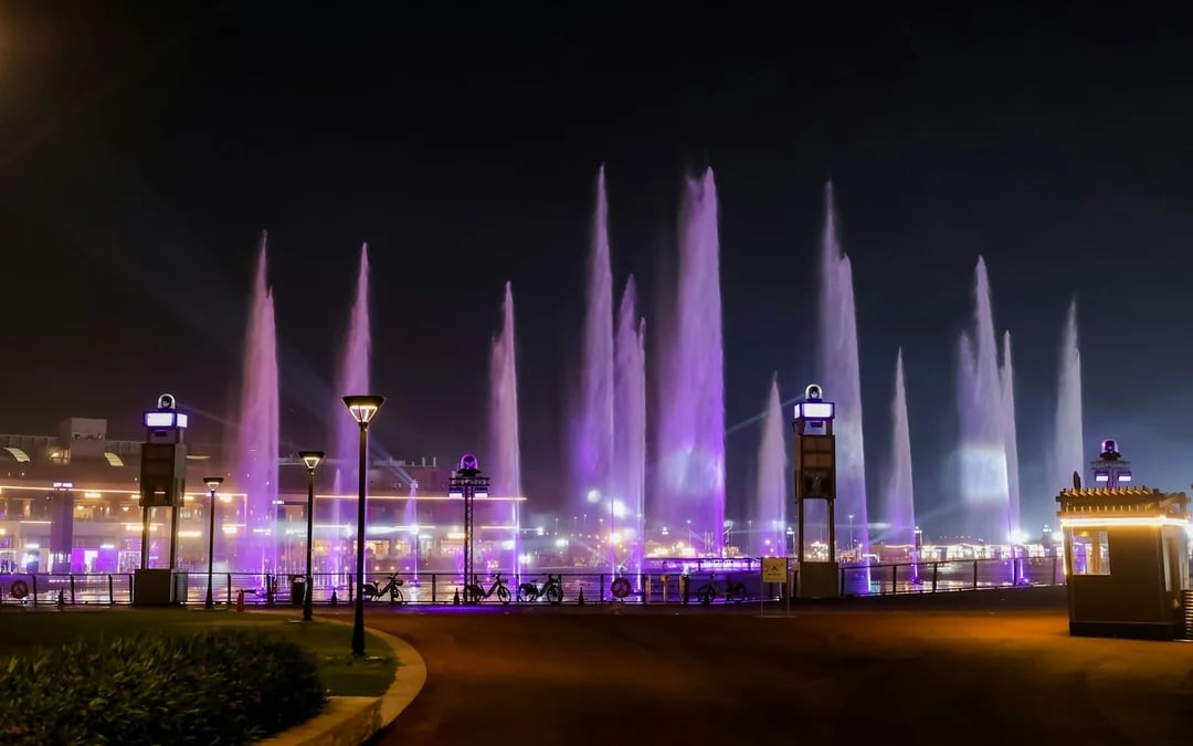 Dubai Water Canal Dinner Cruise + La Perle Show with Gold Pass Image 3