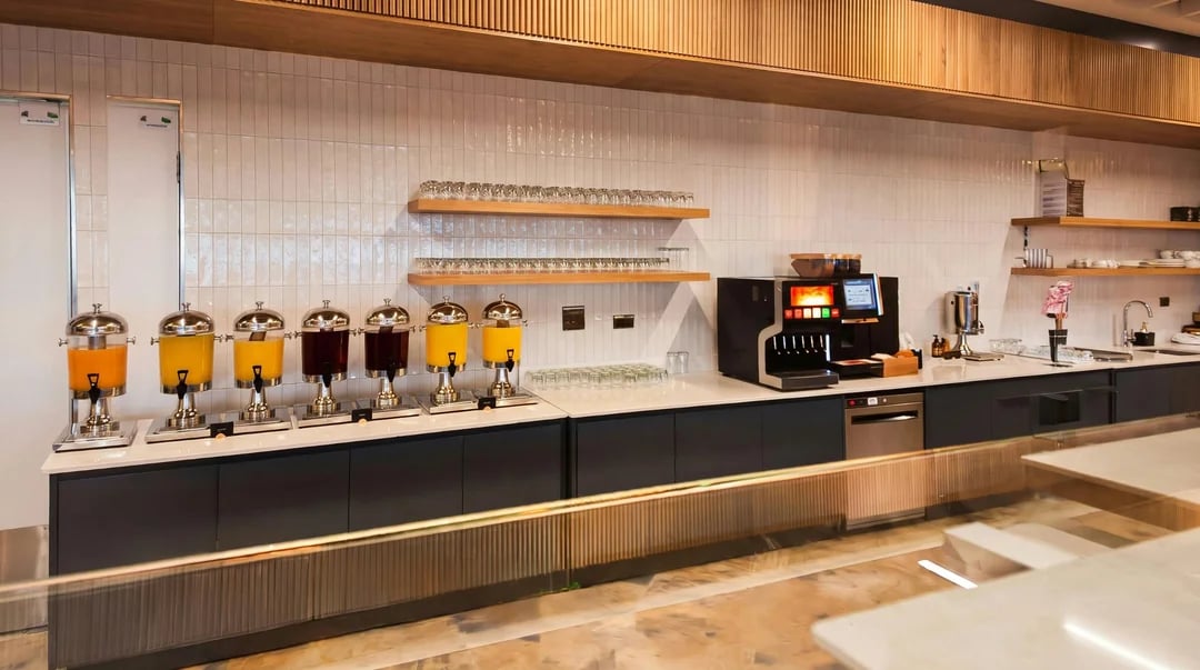 Dublin International Airport: The Phoenix Lounge at Terminal 1 Image 3