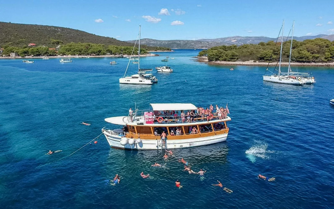 Dubrovnik: Elaphite Islands Cruise with Lunch & Drinks Image 2