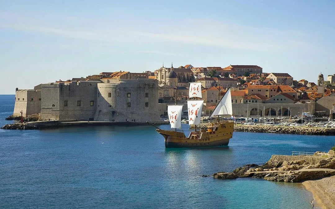 Dubrovnik: Game of Thrones Cruise with Cocktail & Old Town Walking Tour Image 2