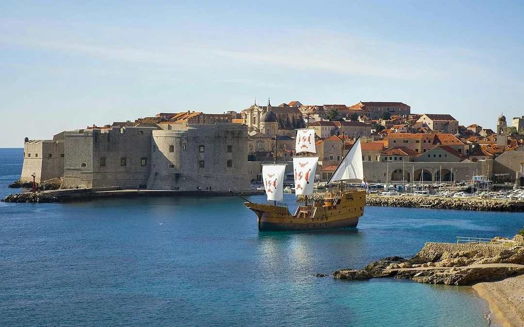 Dubrovnik: Game of Thrones Cruise with Cocktail & Old Town Walking Tour Image 2
