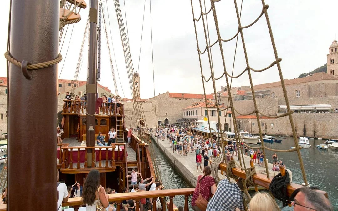 Dubrovnik: Game of Thrones Cruise with Cocktail & Old Town Walking Tour Image 5