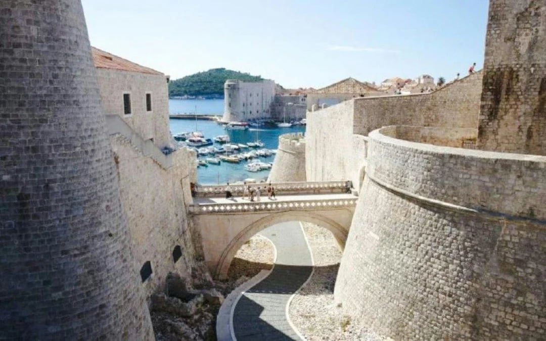 Dubrovnik Hop-On Hop-Off Sightseeing Bus Tour with Audio Guide Image 2