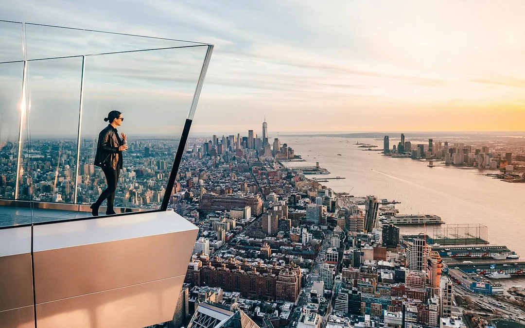 Edge Observation Deck: Sunset VIP Experience Image 4