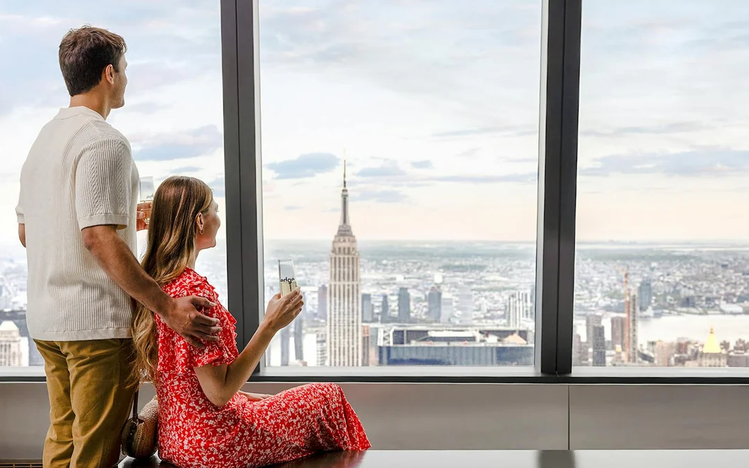 Edge Observation Deck: Sunset VIP Experience Image 5