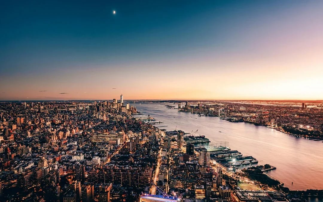 Edge Observation Deck: Sunset VIP Experience Image 10