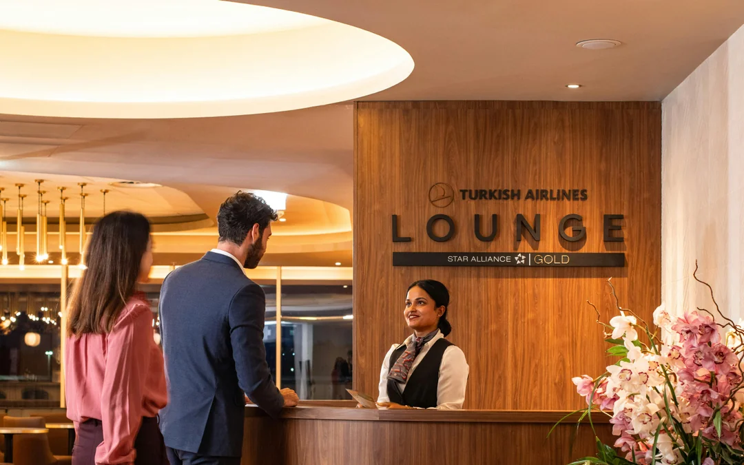 Edinburgh Airport: Turkish Airlines Lounge by Plaza Premium Group in the Departure Hall Image 2