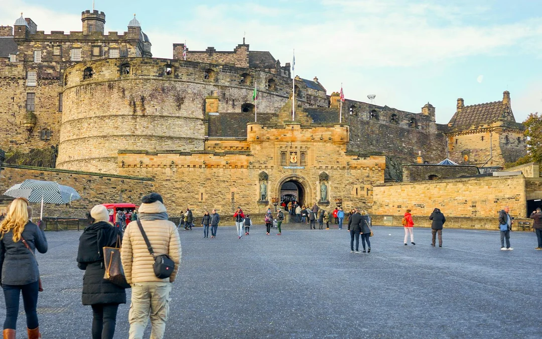 Edinburgh Castle and Royal Mile Guided Tour and Entry Ticket Image 4