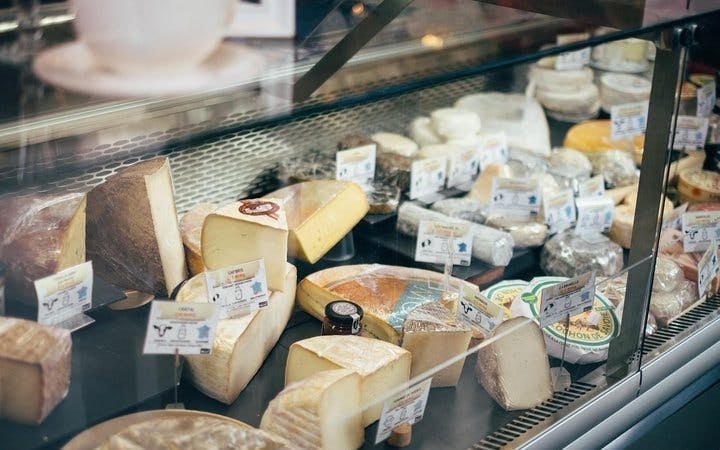 Edinburgh Cheese Crawl Guided Food Tour with Tastings and Cheese-Themed Quizzes Image 1
