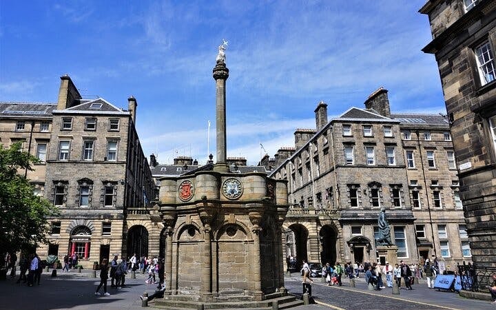 Edinburgh City of Wizards: Self-Guided City Exploration Game Image 2