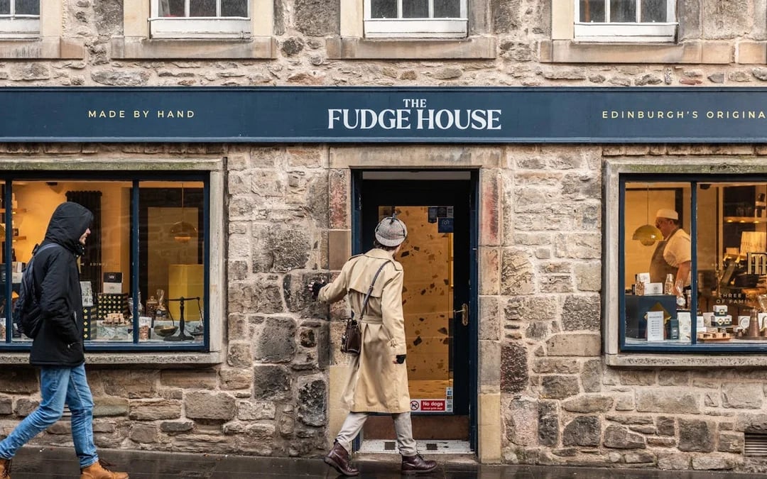 Edinburgh Historical Gems Tour With Whisky & Local Flavours Image 4