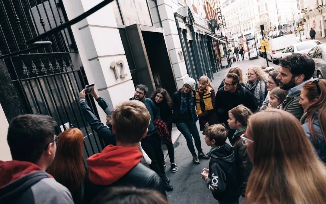 Edinburgh Old Town and Hidden Gems Guided Walking Tour Image 6