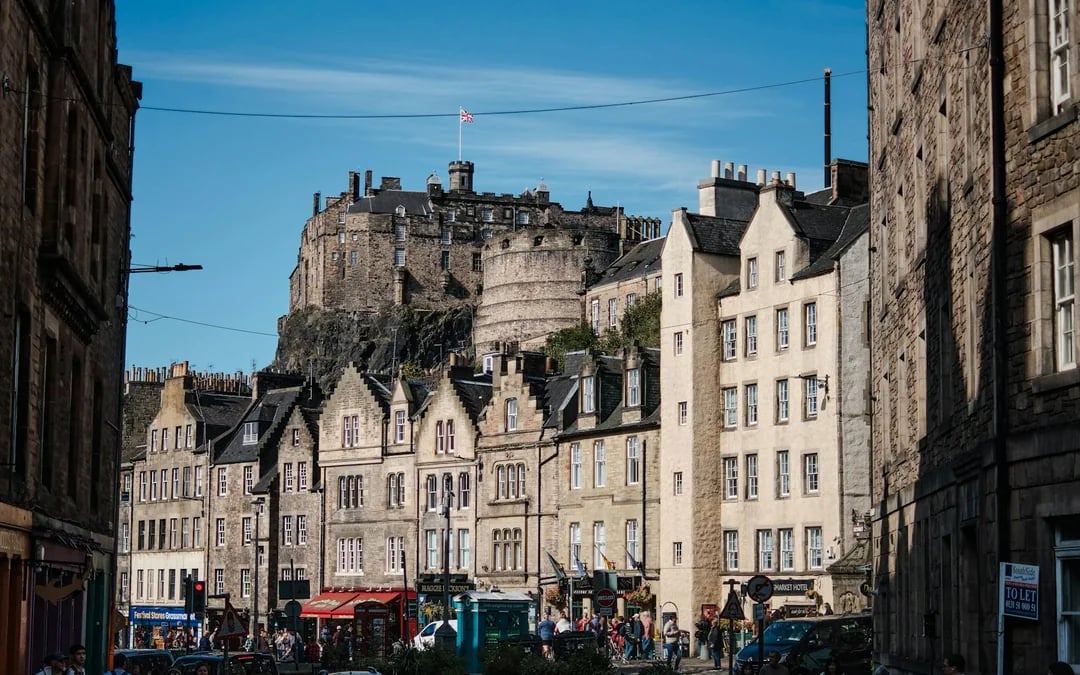 Edinburgh Old Town and Royal Mile Walking Tour Image 1
