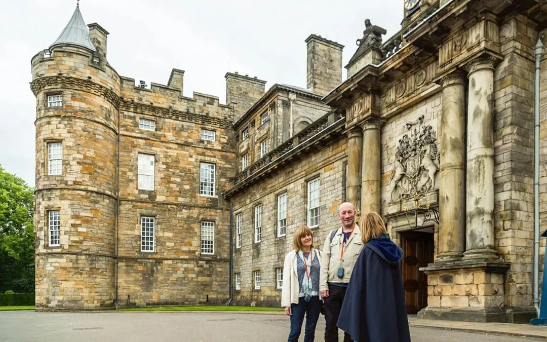 Edinburgh: Royal Attractions Tickets + 48-Hour Hop-On Hop-Off Bus Tour Image 11