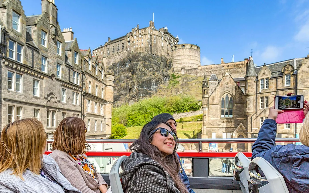 Edinburgh: Royal Attractions Tickets + 48-Hour Hop-On Hop-Off Bus Tour Image 5