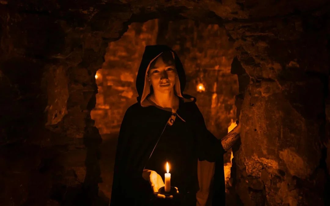 Edinburgh Underground Vaults & Graveyard Ghost Tour (18+ Only) Image 4