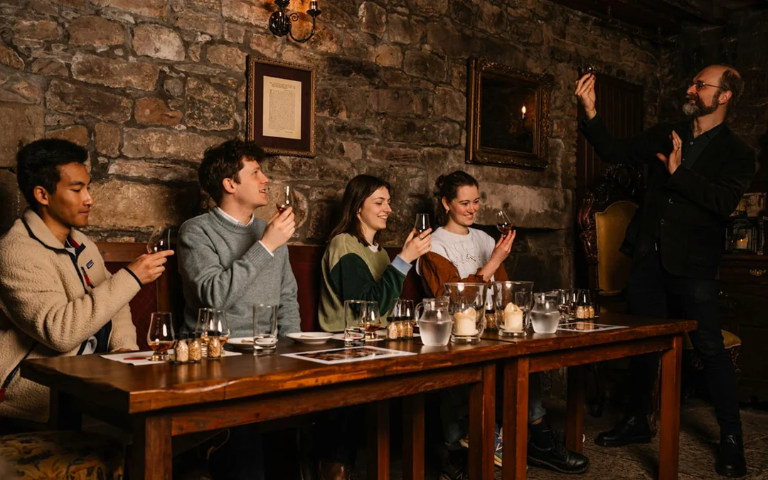 Edinburgh: Underground Whisky Tour and Tasting Image 3