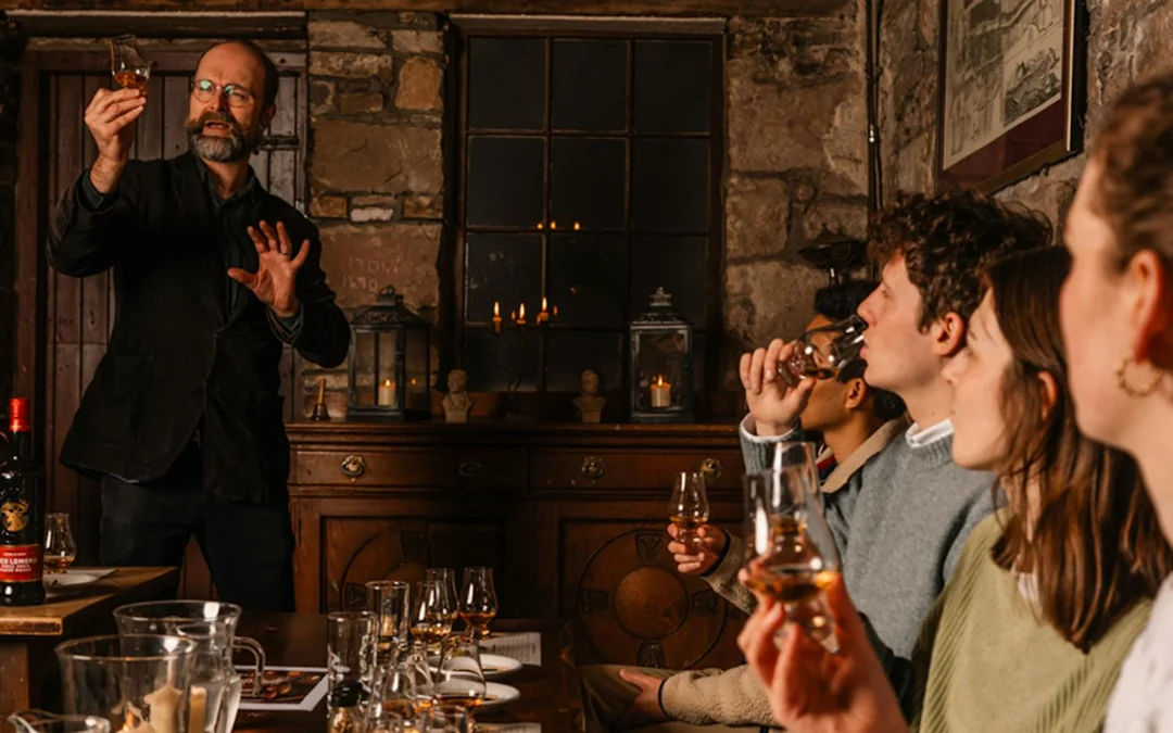 Edinburgh: Underground Whisky Tour and Tasting Image 4