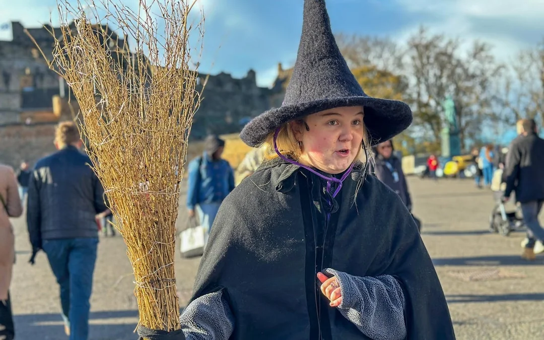 Edinburgh Witches & Haunted History Walking Tour Image 2