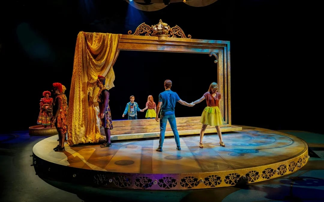 Efteling: CARO Theatre Show Entry Ticket Image 4