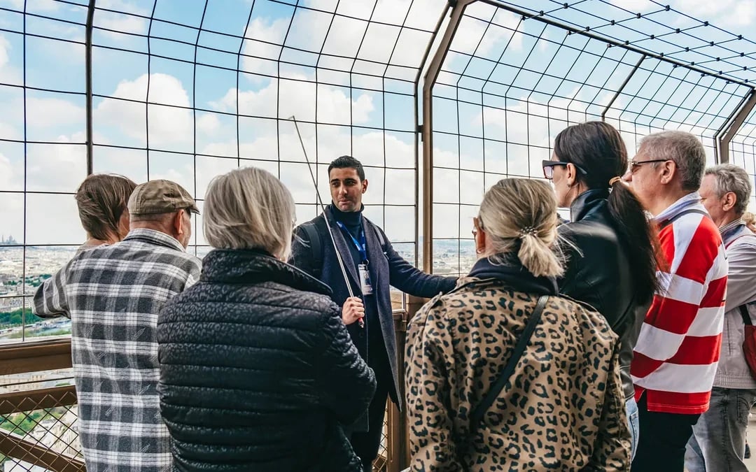 Eiffel Tower Guided Tour by Elevator: Reserved Entry to the Summit or Second Floor Image 8