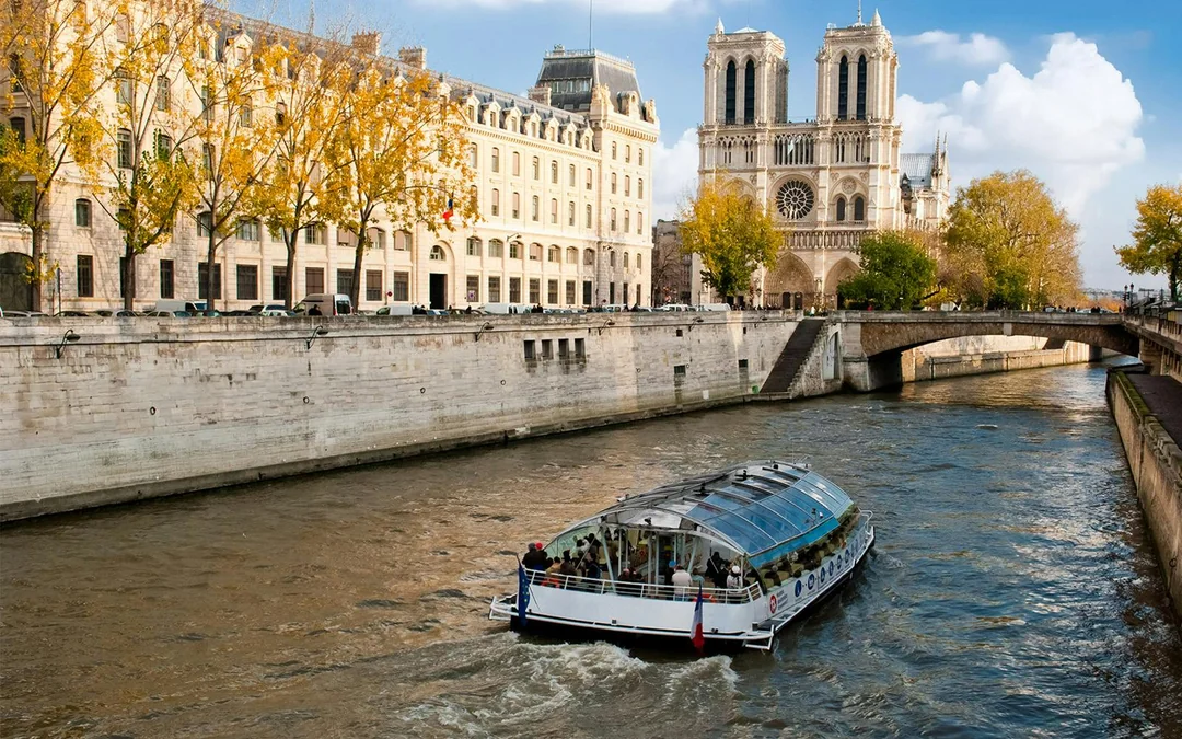 Eiffel Tower Tickets with City Tour & Seine River Cruise Image 7