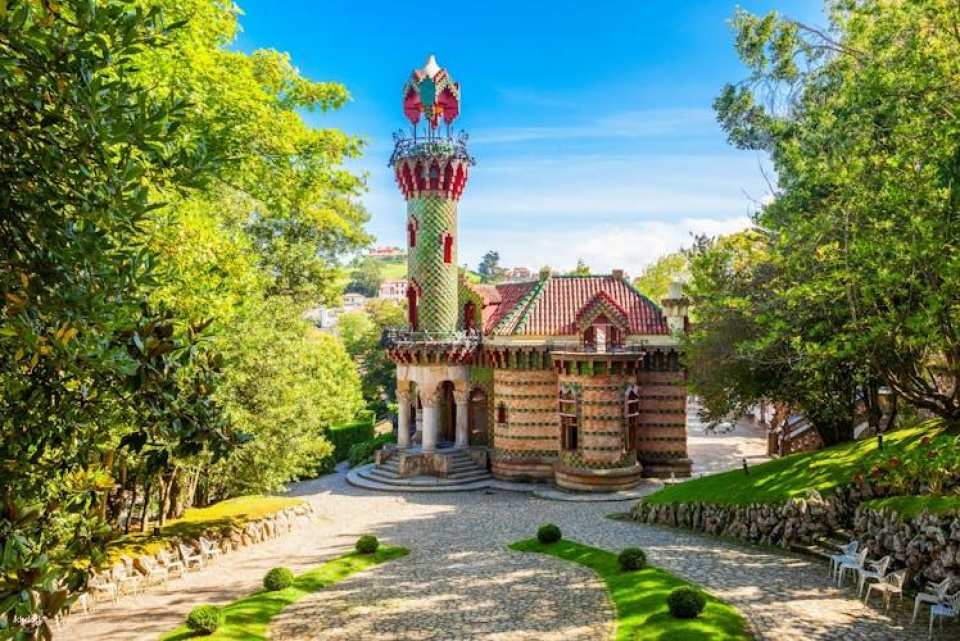 El Capricho de Gaudí open tickets