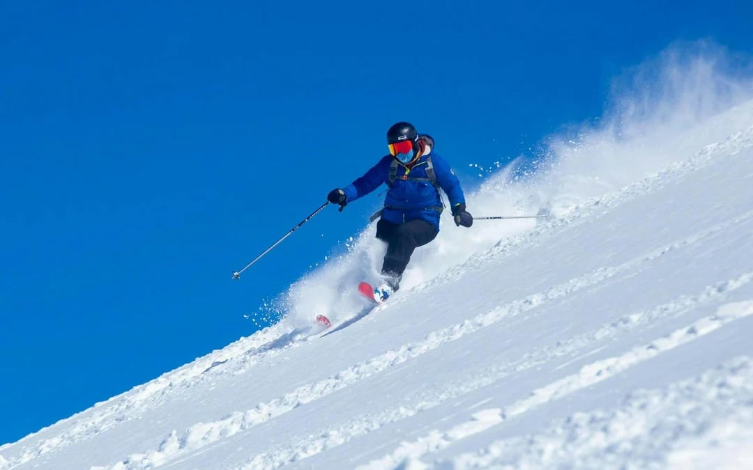 El Colorado Ski: Ticket, Lessons, Transport, Add-on Clothing Image 10