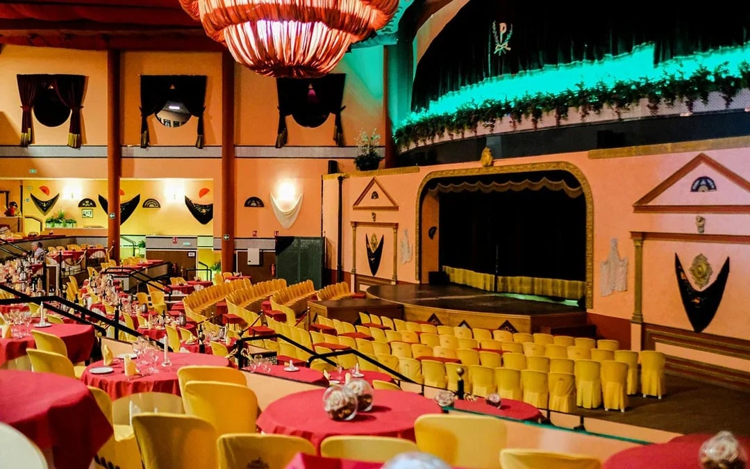 El Palacio Andaluz - Flamenco Show Image 9