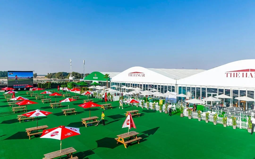 Emirates Dubai 7s: Sunroom Hospitality Passes Image 4