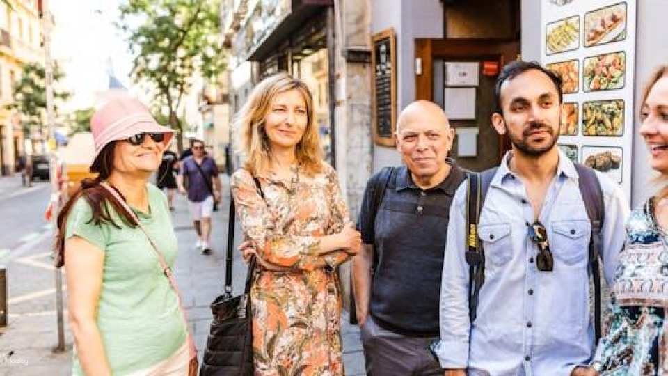 Enjoy a personalized half-day tour in Madrid with a local