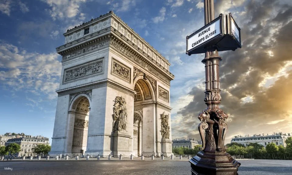 Entrance Tickets to the Arc de Triomphe's Rooftop