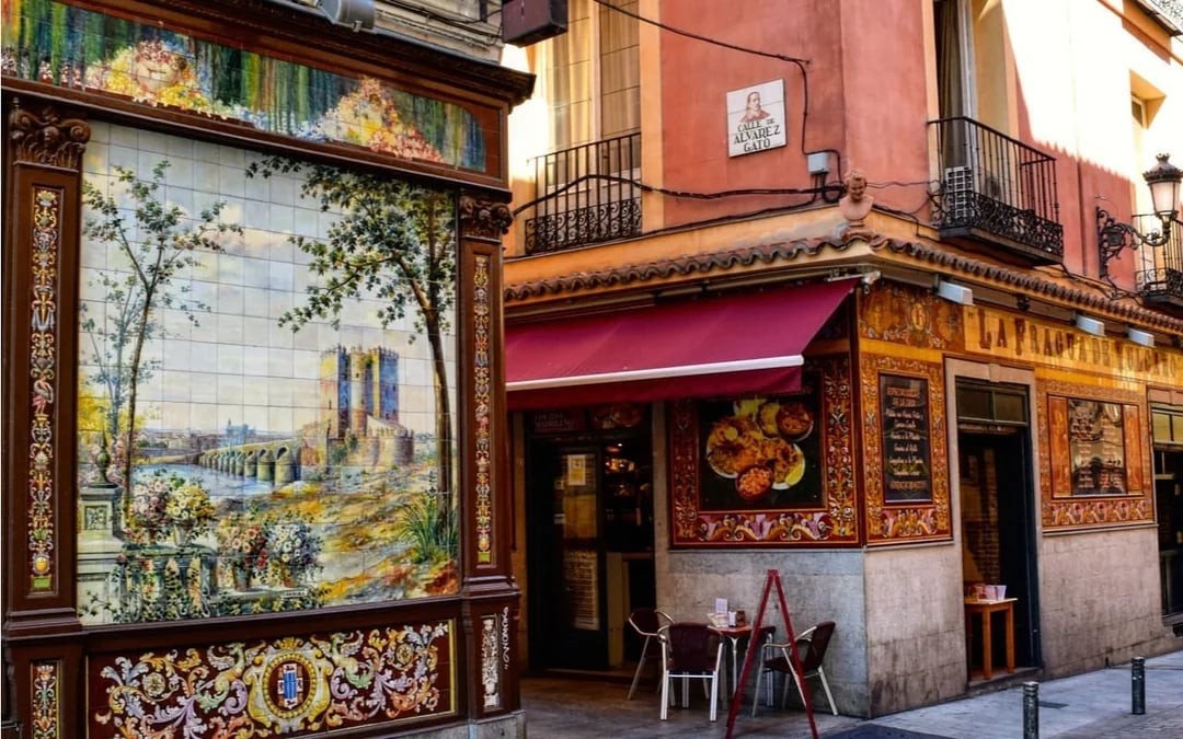 Escape the Inquisition in Madrid: Self-Guided City Exploration Game Image 2