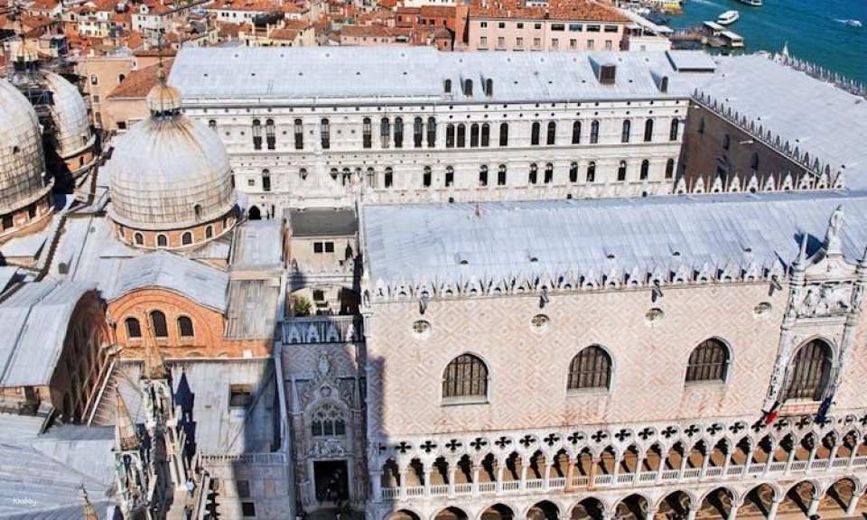 Essential walking tour of Venice