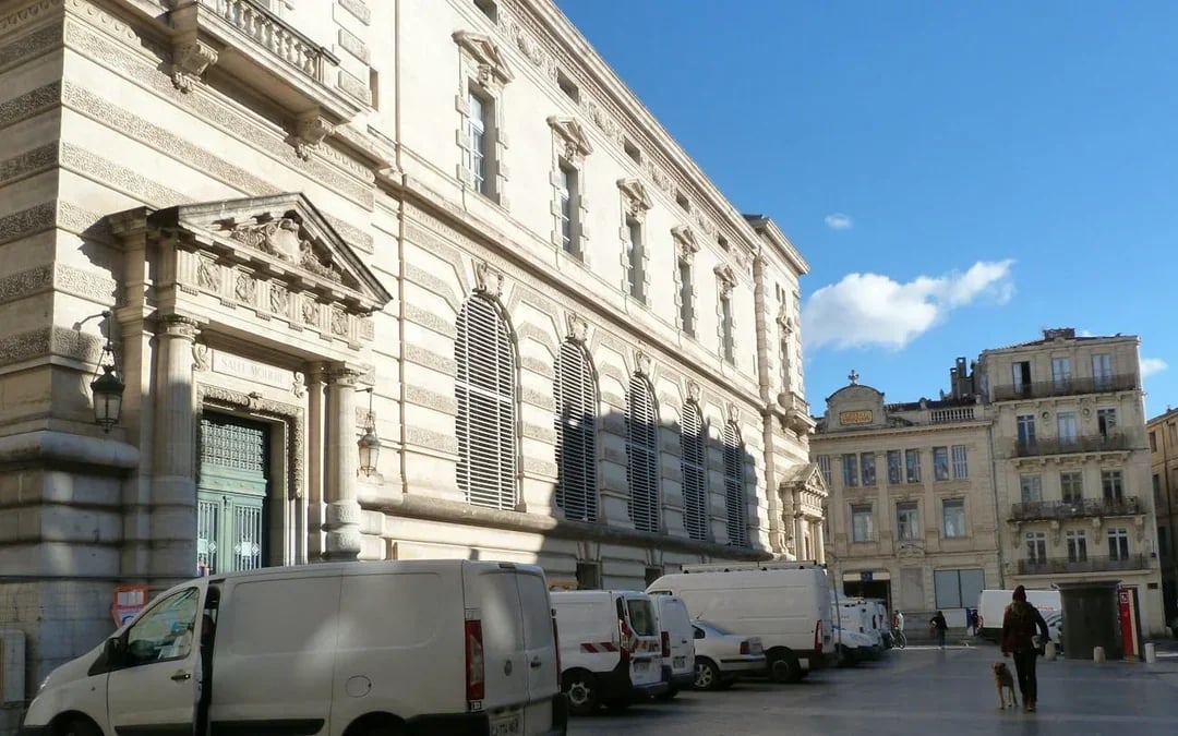 Euric's Bow in Montpellier: Self-Guided City Exploration Game Image 1