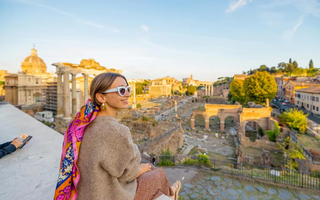 Evening Rome Walking Tour: Colosseum Arena, Trevi Fountain & Roman Forum Image 5