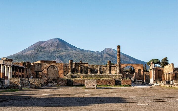 Exclusive Private Tour of Pompeii with a Local Guide Image 3