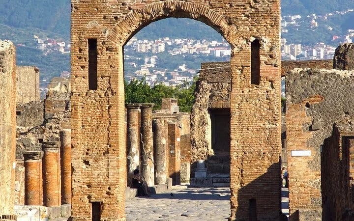 Exclusive Private Tour of Pompeii with a Local Guide Image 7