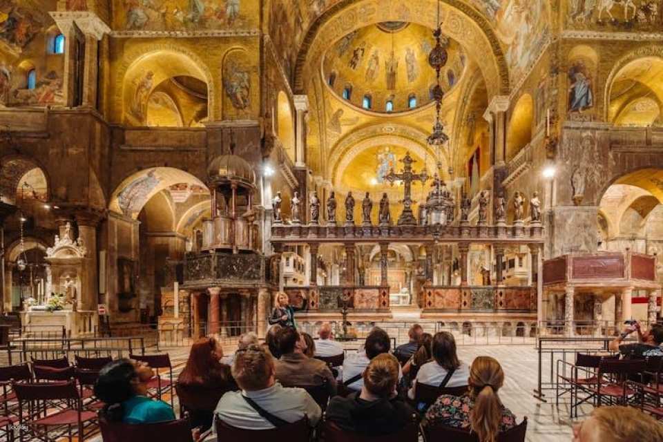 Exclusive Saint Mark's Basilica After Dark and Doge's Palace Tour