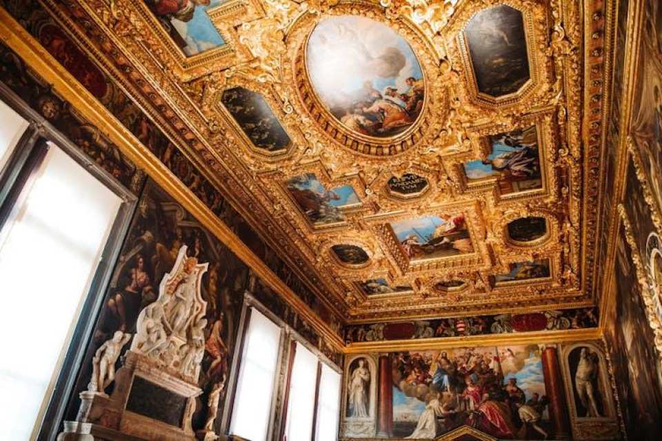Exclusive Saint Mark's Basilica After Dark and Doge's Palace Tour