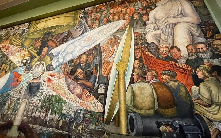 EXCLUSIVE TOUR to Palacio de Bellas Artes - small groups Image 1