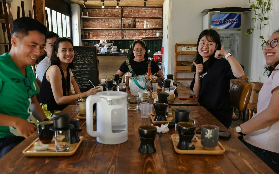 Experience Vietnamese Coffee Making Workshop In Da Nang Image 2