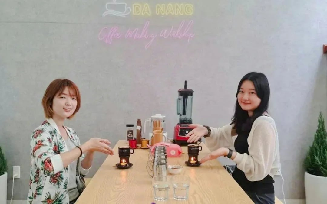 Experience Vietnamese Coffee Making Workshop In Da Nang Image 5