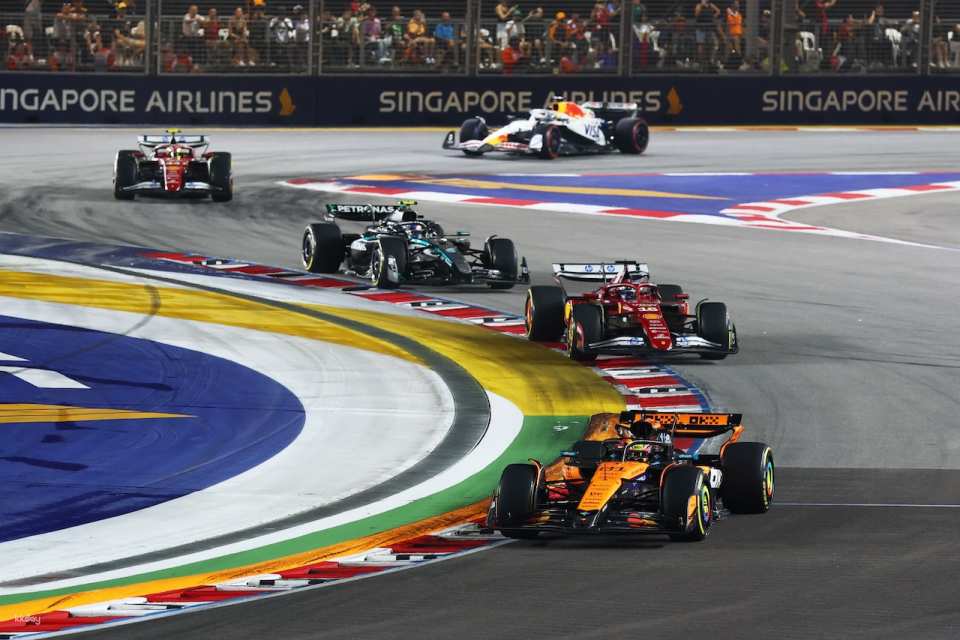 F1 Singapore Airlines Singapore Grand Prix 2026 @ Marina Bay Street Circuit | Formula 1 Singapore